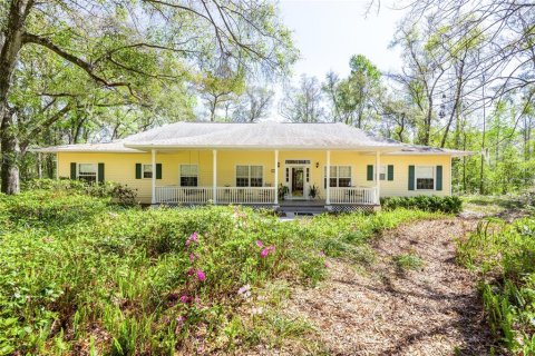 Casa en venta en Gainesville, Florida, 4 dormitorios, 232.81 m2 № 1576643 - foto 1