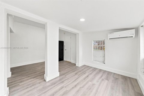 Appartement à louer à Miami, Floride: 46.45 m2 № 2265553 - photo 9
