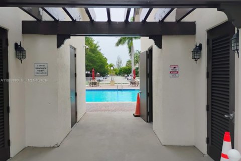 Copropriété à louer à Doral, Floride: 3 chambres, 118.91 m2 № 2055672 - photo 13
