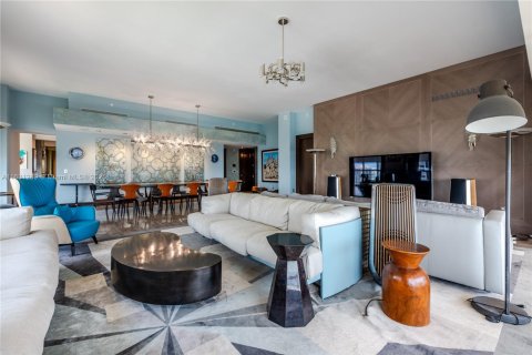 Купить кондоминиум в Санни-Айлс-Бич, Флорида 4 спальни, 428.19м2, № 1960307 - фото 14