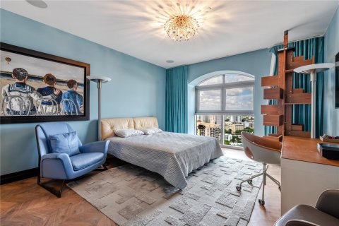 Купить кондоминиум в Санни-Айлс-Бич, Флорида 4 спальни, 428.19м2, № 1960307 - фото 23