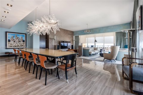 Купить кондоминиум в Санни-Айлс-Бич, Флорида 4 спальни, 428.19м2, № 1960307 - фото 15