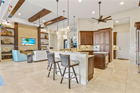 Villa ou maison à vendre à Cape Coral, Floride: 3 chambres № 1997613 - photo 12