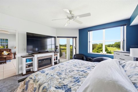 Condo in Largo, Florida, 2 bedrooms № 2216931 - photo 29