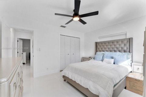 Villa ou maison à vendre à Margate, Floride: 2 chambres, 165.83 m2 № 2430277 - photo 17