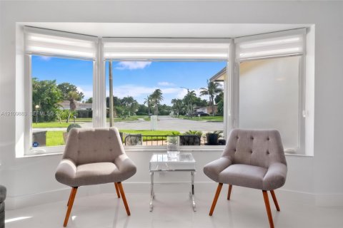 Villa ou maison à vendre à Margate, Floride: 2 chambres, 165.83 m2 № 2430277 - photo 6