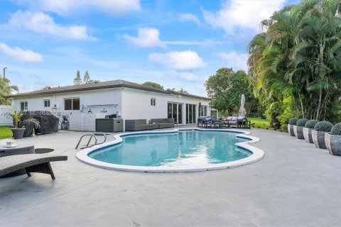 Villa ou maison à vendre à Margate, Floride: 2 chambres, 165.83 m2 № 2430277 - photo 27