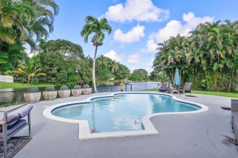 Villa ou maison à vendre à Margate, Floride: 2 chambres, 165.83 m2 № 2430277 - photo 26