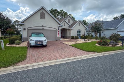 House in Ocala, Florida 3 bedrooms, 214.14 sq.m. № 2283312