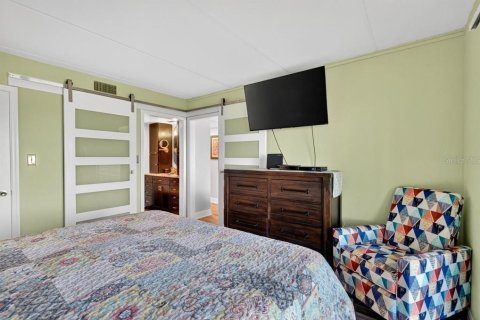 Condo in Ormond Beach, Florida, 2 bedrooms  № 2219959 - photo 14