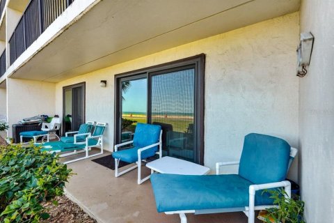 Condo in Ormond Beach, Florida, 2 bedrooms  № 2219959 - photo 24