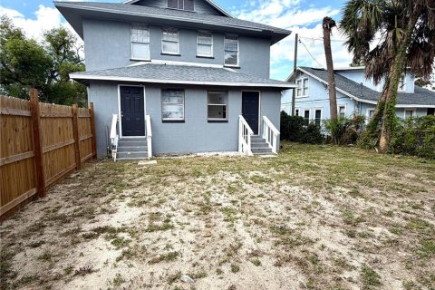 House in Winter Haven, Florida 6 bedrooms, 195.28 sq.m. № 2231334 - photo 5