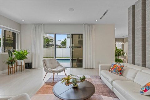 Villa ou maison à vendre à Doral, Floride: 5 chambres, 342.81 m2 № 1969189 - photo 21