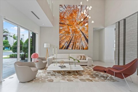 Villa ou maison à vendre à Doral, Floride: 5 chambres, 342.81 m2 № 1969189 - photo 7