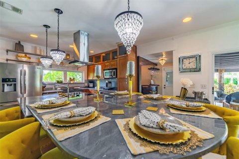 House in Tampa, Florida 3 bedrooms, 212.37 sq.m. № 1882870 - photo 25