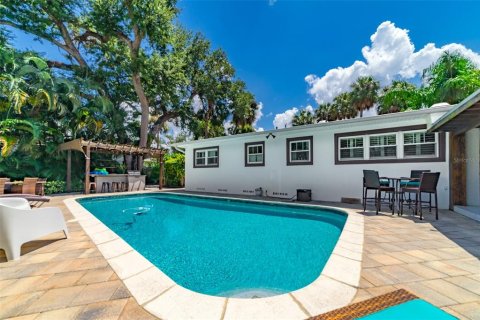 House in Tampa, Florida 3 bedrooms, 212.37 sq.m. № 1882870 - photo 8