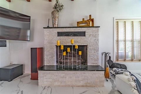 House in Tampa, Florida 3 bedrooms, 212.37 sq.m. № 1882870 - photo 15