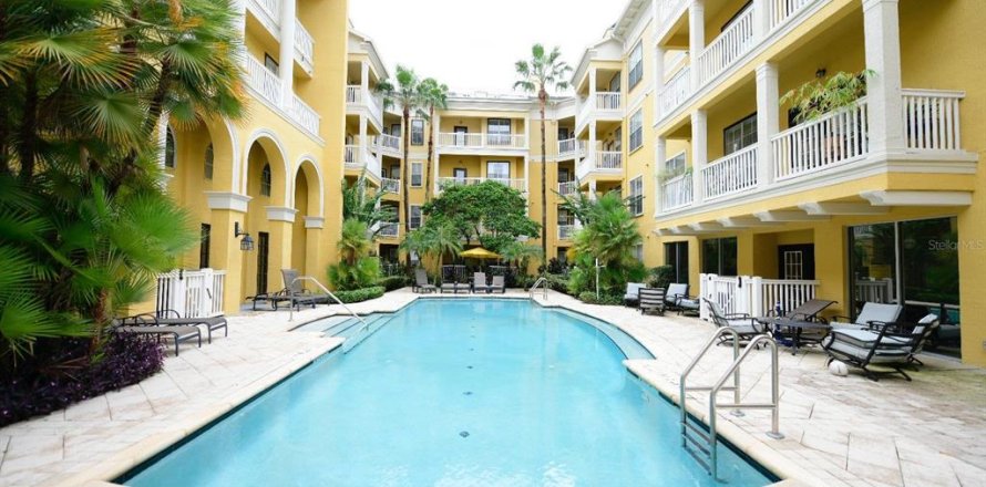 Condo in Orlando, Florida, 2 bedrooms № 2229387