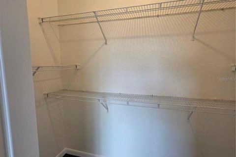 Condo in Orlando, Florida, 2 bedrooms № 2229387 - photo 10