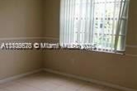 Condominio en venta en Miami, Florida, 2 dormitorios, 80.82 m2 № 1864784 - foto 13