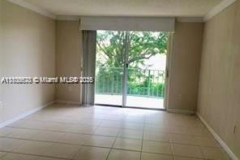 Condominio en venta en Miami, Florida, 2 dormitorios, 80.82 m2 № 1864784 - foto 5
