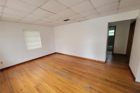 Villa ou maison à louer à Belleview, Floride: 2 chambres, 78.04 m2 № 2156330 - photo 2