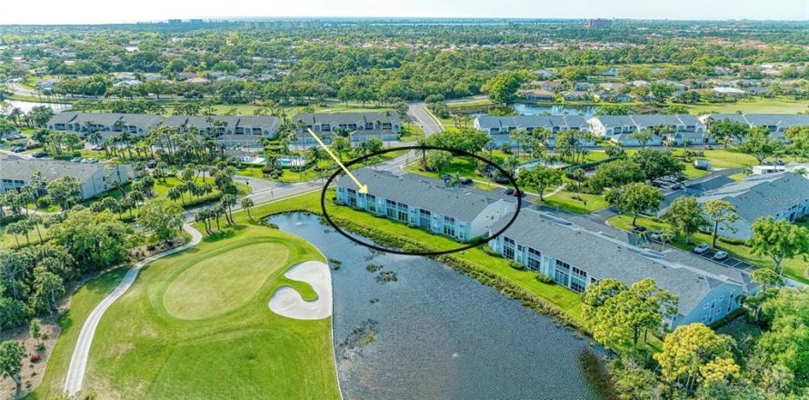 Condo in Sarasota, Florida, 2 bedrooms № 2100026