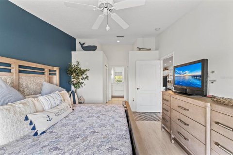 Condo in Sarasota, Florida, 2 bedrooms № 2100026 - photo 27