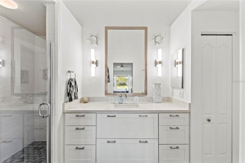 Condo in Sarasota, Florida, 2 bedrooms № 2100026 - photo 29