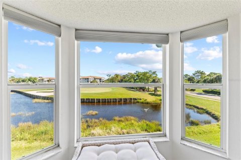 Condo in Sarasota, Florida, 2 bedrooms № 2100026 - photo 25