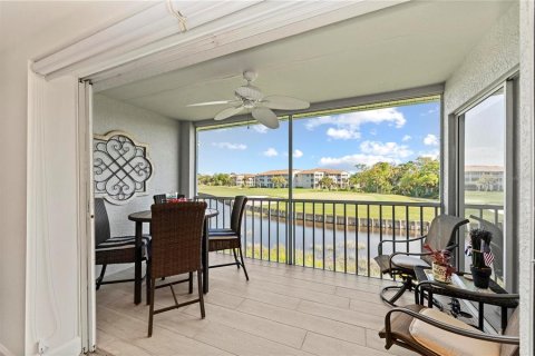 Condo in Sarasota, Florida, 2 bedrooms № 2100026 - photo 20