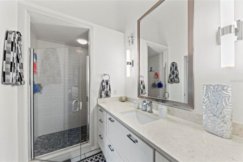 Condo in Sarasota, Florida, 2 bedrooms № 2100026 - photo 30
