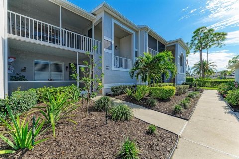 Condo in Sarasota, Florida, 2 bedrooms № 2100026 - photo 4