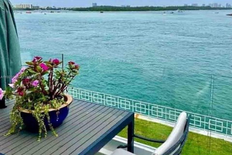 Condominio en alquiler en Bal Harbour, Florida, 2 dormitorios, 149.11 m2 № 1983553 - foto 14