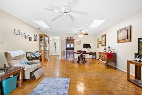 Duplex in New Smyrna Beach, Florida 2 bedrooms, 115.38 sq.m. № 2216318 - photo 7