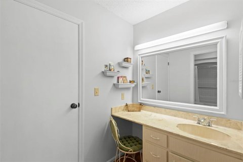 Duplex in New Smyrna Beach, Florida 2 bedrooms, 115.38 sq.m. № 2216318 - photo 23
