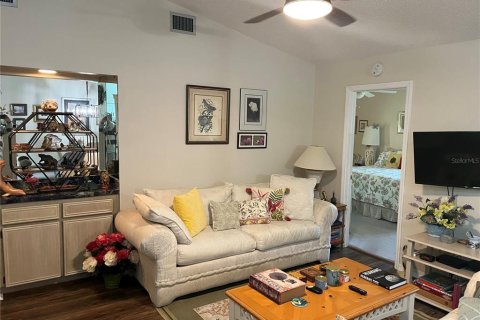 Casa en venta en Weeki Wachee, Florida, 3 dormitorios, 153.94 m2 № 1586376 - foto 12