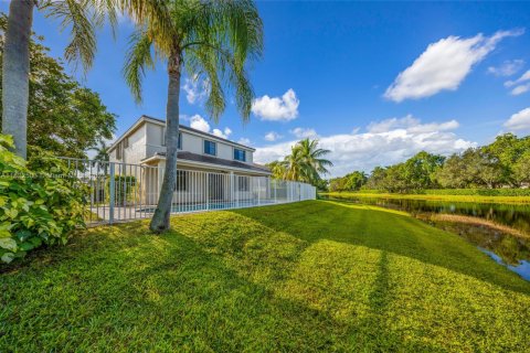 House in Weston, Florida 5 bedrooms, 230.4 sq.m. № 1785881 - photo 28