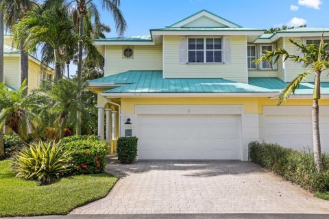 Townhouse in Hypoluxo, Florida 3 bedrooms, 178.19 sq.m. № 2078722