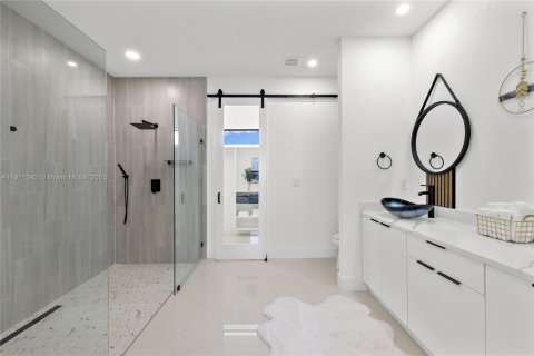 Купить виллу или дом в Кейп-Корал, Флорида 3 спальни, 175.96м2, № 1967272 - фото 25