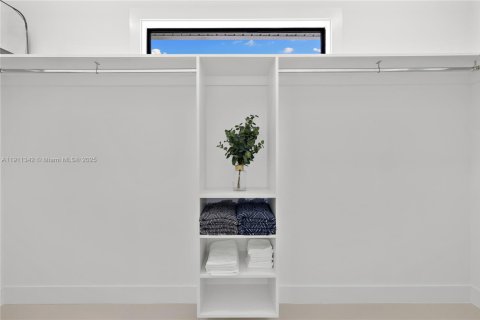 Купить виллу или дом в Кейп-Корал, Флорида 3 спальни, 175.96м2, № 1967272 - фото 30