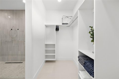 Купить виллу или дом в Кейп-Корал, Флорида 3 спальни, 175.96м2, № 1967272 - фото 29