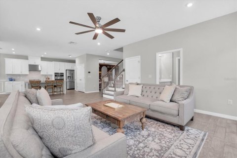 House in Odessa, Florida 5 bedrooms, 317.91 sq.m. № 2258232 - photo 15