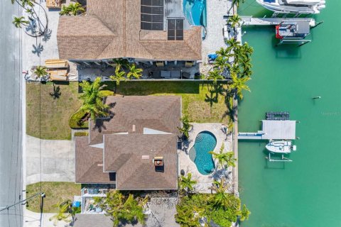Villa ou maison à vendre à Treasure Island, Floride: 4 chambres, 251.86 m2 № 2108330 - photo 10