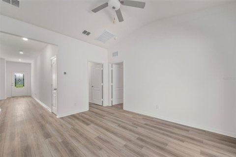 Villa ou maison à vendre à Poinciana, Floride: 3 chambres, 112.04 m2 № 1822286 - photo 7