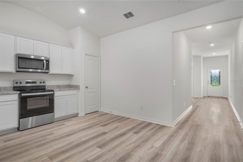House in Poinciana, Florida 3 bedrooms, 112.04 sq.m. № 1822286 - photo 4