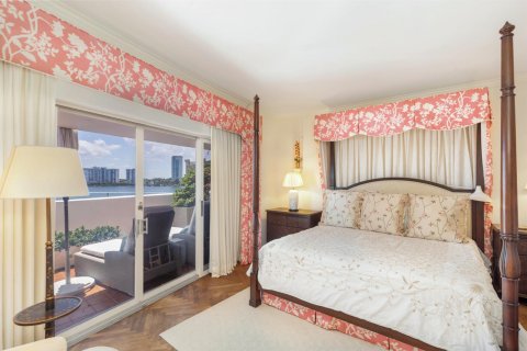 Condominio en venta en Palm Beach, Florida, 3 dormitorios, 226.96 m2 № 2190956 - foto 19