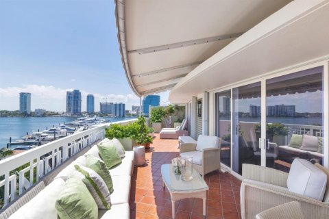 Condominio en venta en Palm Beach, Florida, 3 dormitorios, 226.96 m2 № 2190956 - foto 29