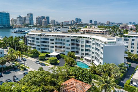 Condominio en venta en Palm Beach, Florida, 3 dormitorios, 226.96 m2 № 2190956 - foto 2