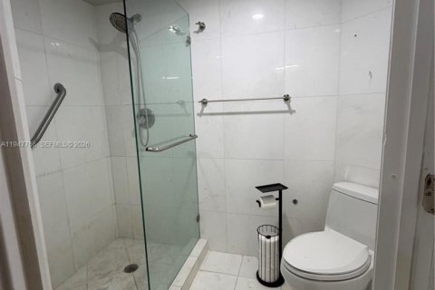 Снять в аренду кондоминиум в Авентура, Флорида 2 спальни, 126.44м2, № 2004439 - фото 25